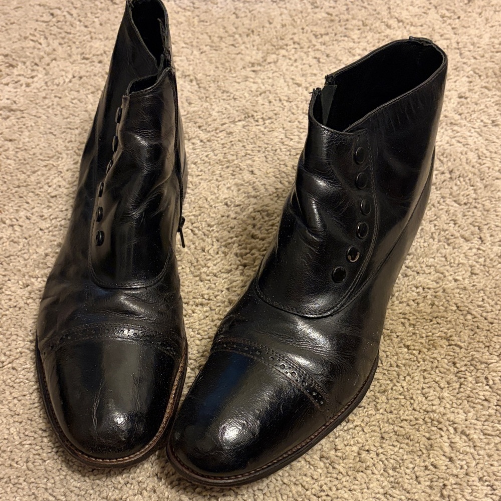Stacy Adams Vintage Black Leather
Button Boots